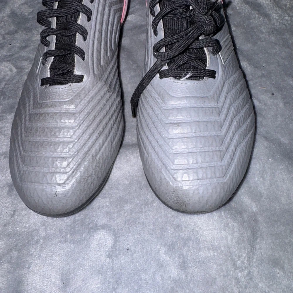 Adidas Mens Predator 19.3 FG Soccer Cleats 7.5 Grey Pink Primemesh F97528